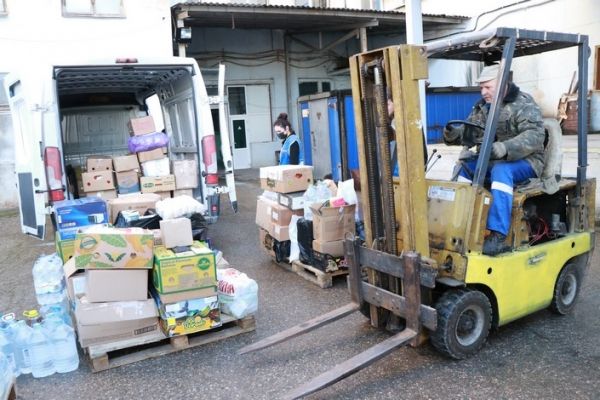 Анна Рубель: Республика Крым отправляет в Ростов первые 20 тонн гуманитарной помощи для беженцев Донбасса3