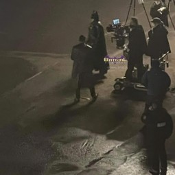 Майкл Китон в костюмчике Бэтмена на съемках кинофильма 