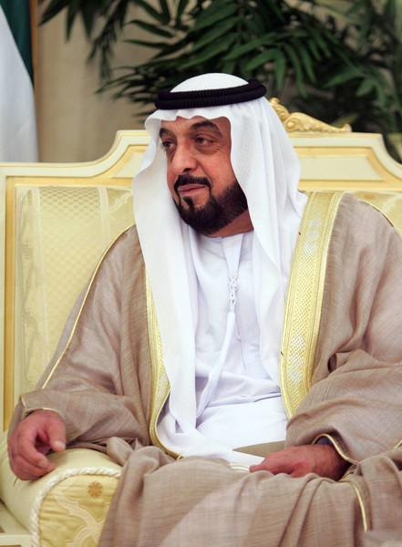 У бывшего лидера ОАЭ остались жена и восемь детей2